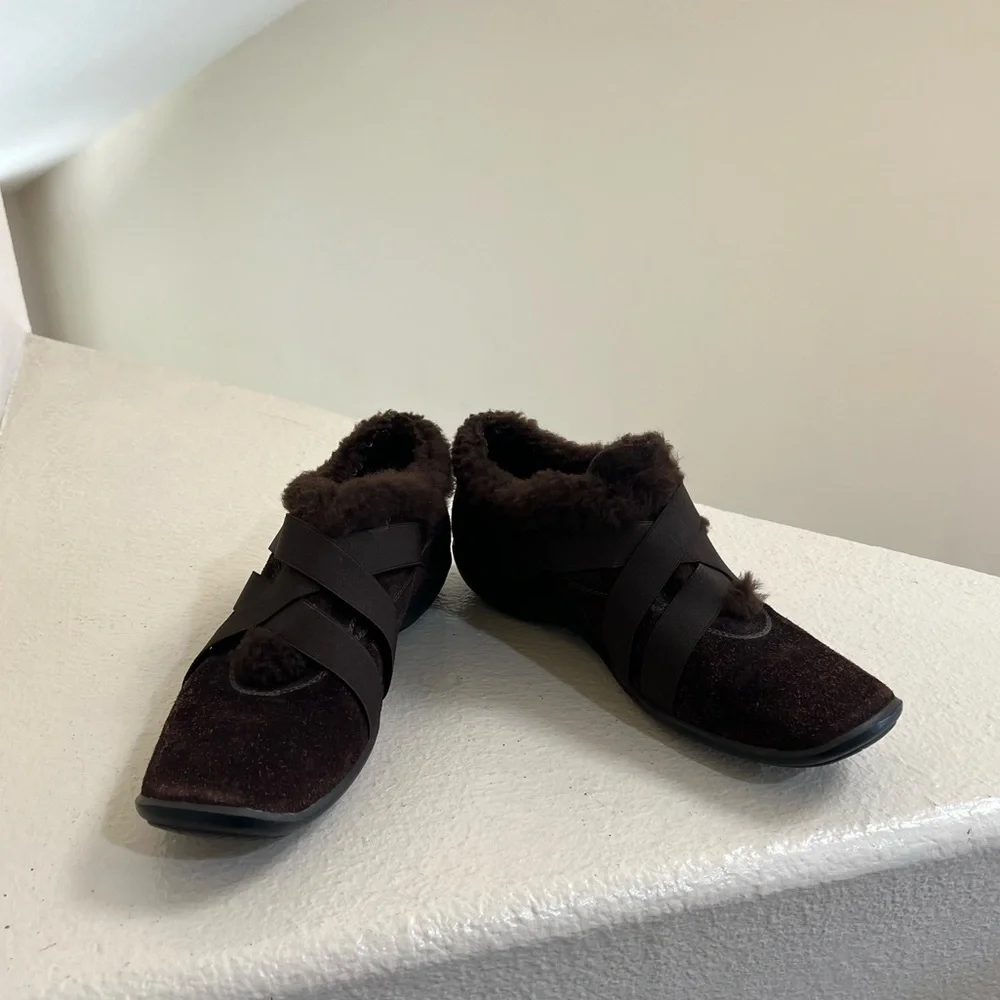 STUART‎ WEITZMAN brown suede casual shoes US 6.5